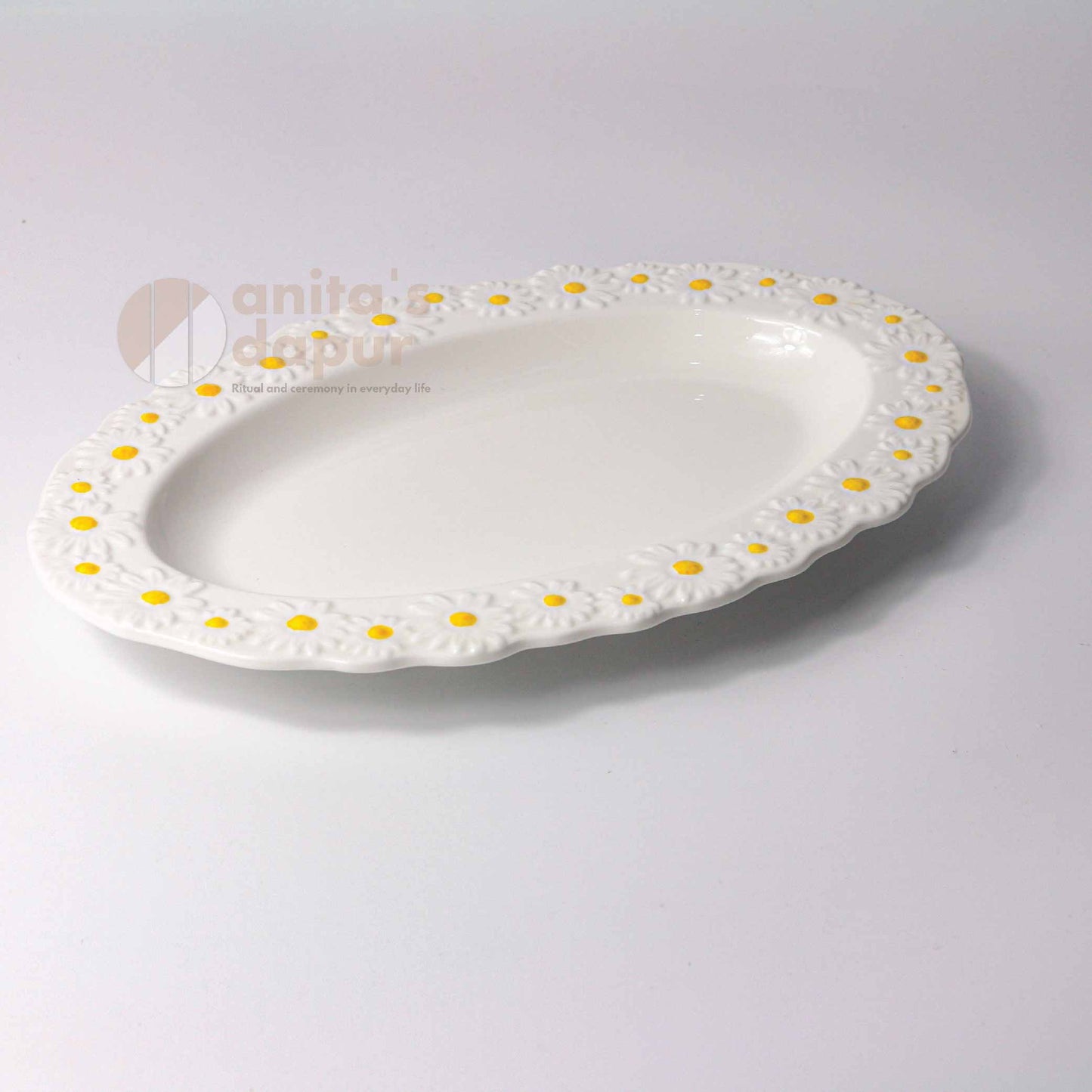 White Chrysan Plate (8 inch , 10 inch , 12 inch)