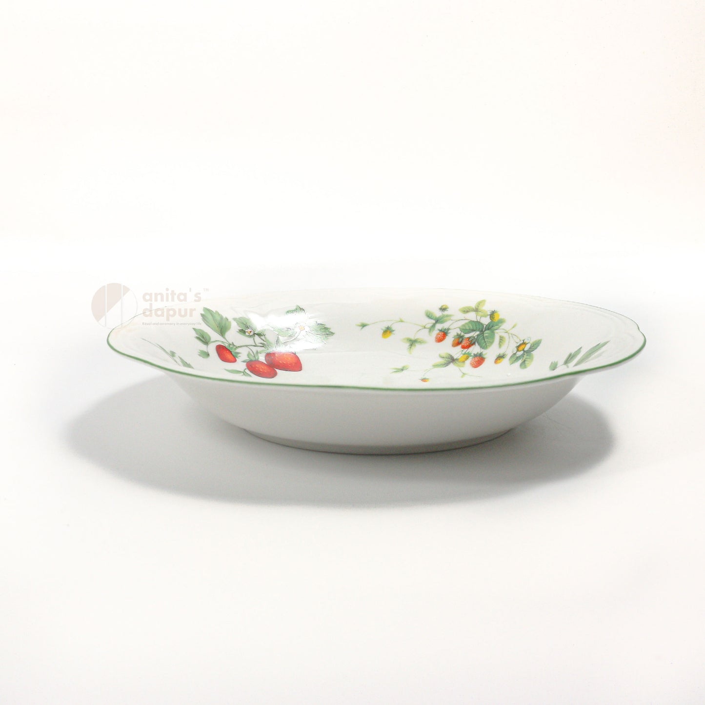 Vintage Strawberry Plate (8inch, 8.5inch , 10inch)